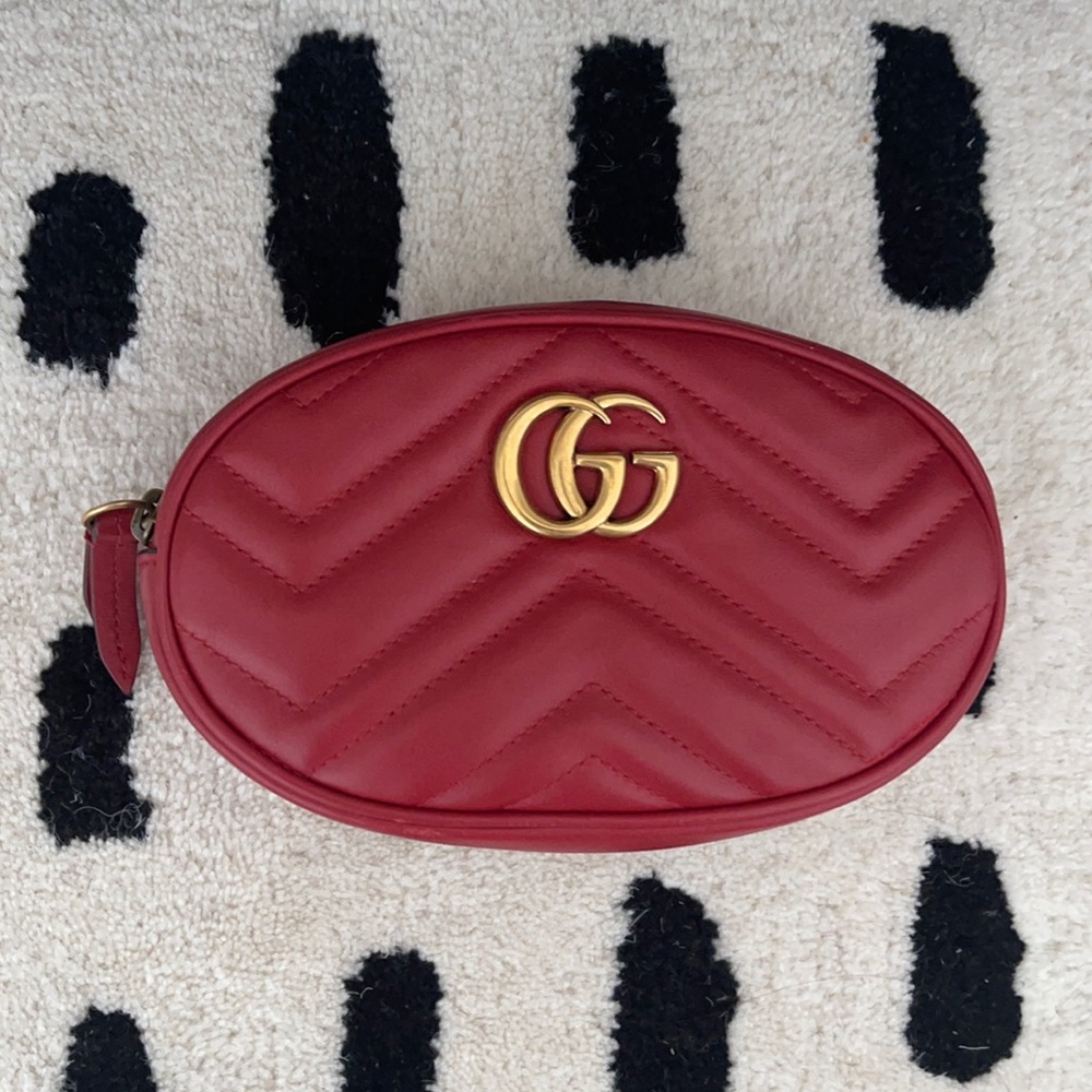 GG Marmont Matelassé Leather Belt Bag in Red - Picture 1 of 8